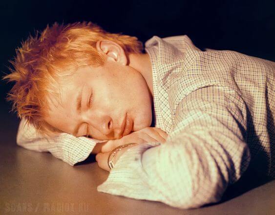 Thom durmiendo